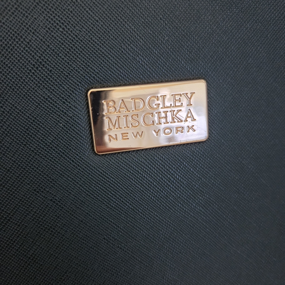 BADGLEY MISCHKA purse - Picture 2 of 10